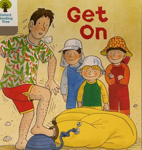 Oxford Reading Treeの絵本『Get On』の表紙。ビーチで浮き具を膨らませる父親と、それを見つめる子どもたちのイラスト。